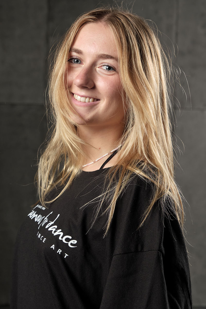 Charlotte, Tanlehrerin bei Danceart Reutlingen